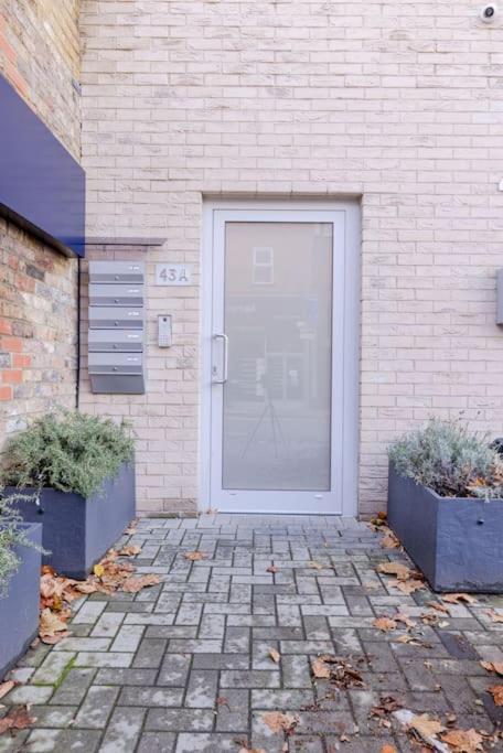 Vertigo Boutique Sleeps 4 London Kingston upon Thames  Eksteriør bilde