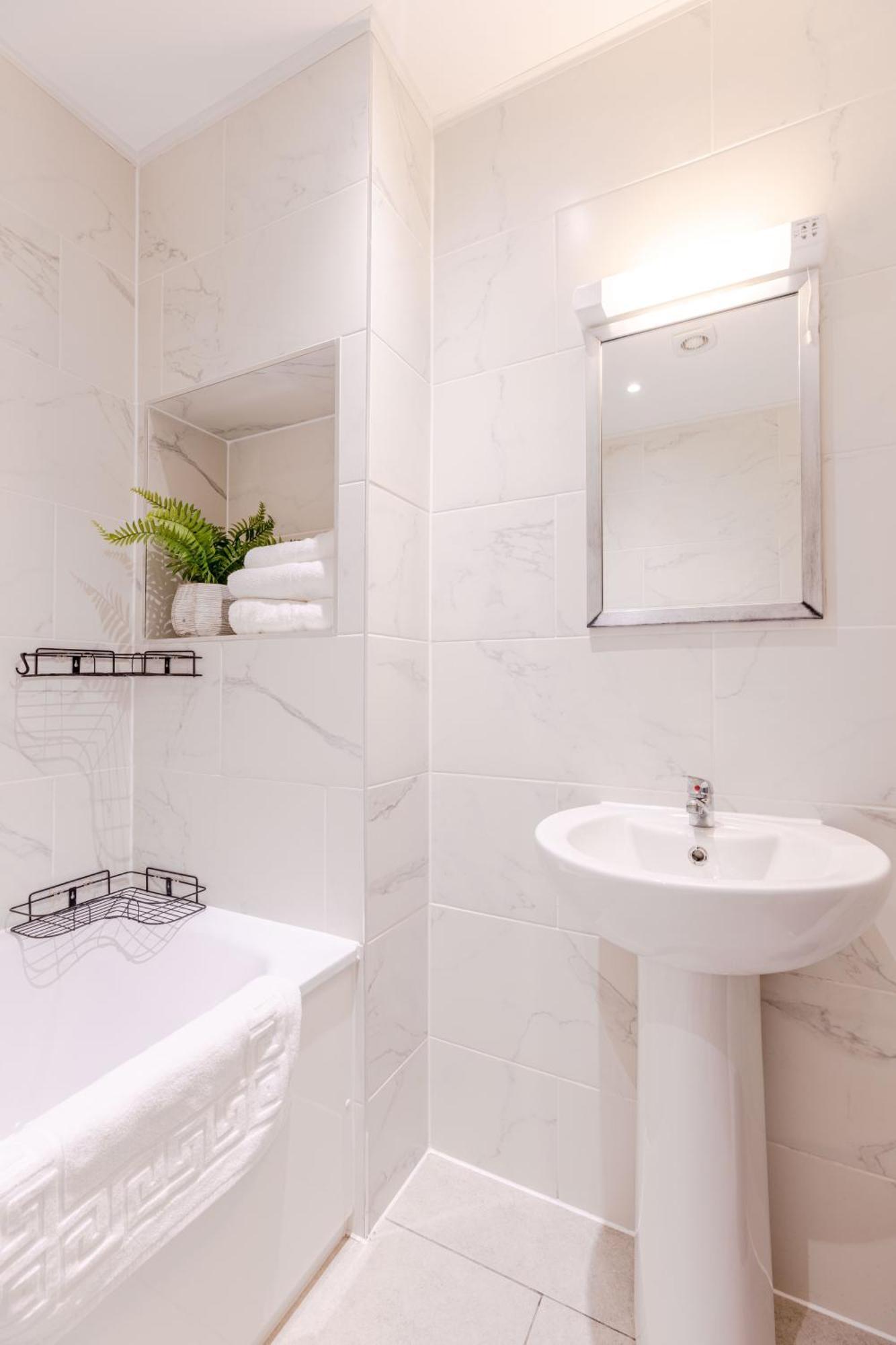 Vertigo Boutique Sleeps 4 London Kingston upon Thames  Eksteriør bilde